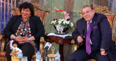 الليلة.. وزيرة الثقافة ضيف شرف صالون المحور الثقافى على شاشة المحور