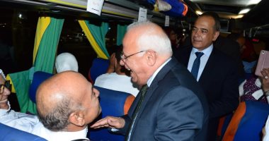 محافظ بورسعيد يودع حجاج بيت الله الحرام