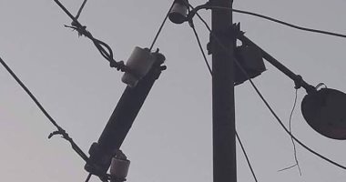 اضبط مخالفة.. عمود كهرباء يهدد حياة أهالى عزبة الرخاوى بالشرقية