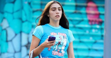 صور.. لودريس ليون ابنة مادونا تتجول فى أحد شوارع مدينة نيويورك