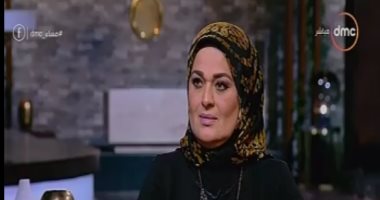 محاورة أطفال بورسعيد بأول ظهور لها: قلبى اتخطف لما شفتهم والمحافظ كلفنى بالتصوير