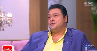 مراد مكرم: حبيت ألمانية أكبر منى بـ4 سنين وأنا فى العشرين من عمرى