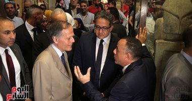 صور.. خالد العنانى يستقبل وزير الخارجية الإيطالى