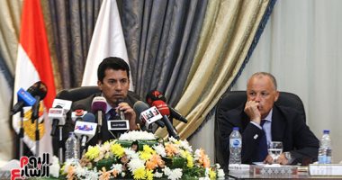أبو ريدة: نخطط لوضع حلول جذرية لعودة الجماهير