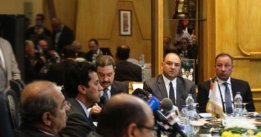 وزارة الرياضة تصدر بيانا بشأن اجتماع عودة الجماهير