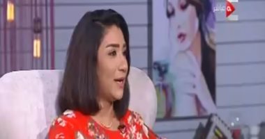 دينا عبد العليم تنتقد "سوبر مان سميرة سعيد".. وتؤكد: "ظلمت الرجالة" (فيديو)