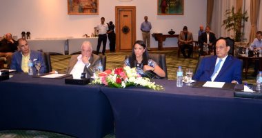 وزيرة السياحة تلتقى مستثمرى جنوب سيناء لبحث سبل تنمية السياحة بالمحافظة