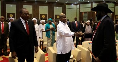 صور.. مواطنو جنوب السودان يحتفلون بتوقيع اتفاق تقاسم السلطة فى البلاد