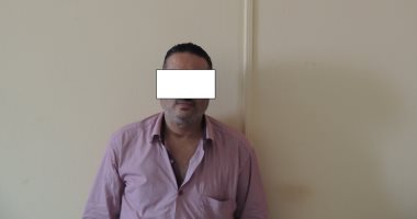 ضبط نصاب استولى على أموال شباب بزعم تسفيرهم للخارج بالقاهرة