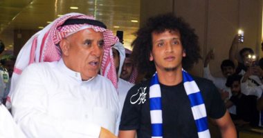 فيديو وصور.. وصول "عموري" ثاني أغلى صفقة إعارة فى العالم إلى الرياض
