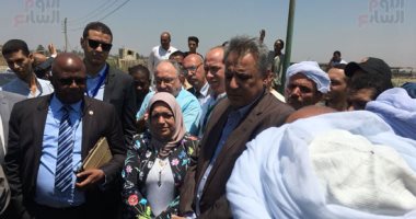صور.. رئيس "زراعة البرلمان الأفريقى" يشيد بمشروع الرى الحديث بالفيوم