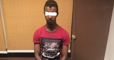 القبض على عامل أثناء شروعه فى بيع سلسلة ذهبية مسروقه بالجمالية