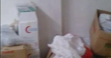صور.. مباحث التموين تضبط صاحب مخزن قبل ترويجه مستلزمات طبية مجهولة بالسيدة