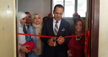 رئيس جامعة دمنهور يشارك فى افتتاح المشروعات الصغيرة للناجحين فى فصول محو الأمية
