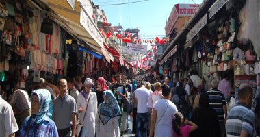 أردوغان يسرق شعبه.. 48 مليون تركى يعيشون تحت خط الفقر فى ظل حكم "العدالة والتنمية".. 16 مليون شخص يعانون من الجوع.. الحصول على تغذية كافية وصحية للأطفال حلم الأسرة.. ومعدلات البطالة تواصل الارتفاع