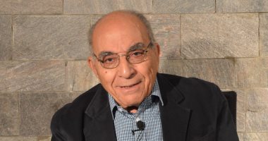 اليوم.. الإعلامى كمال ماضى يستضيف يحيى الرخاوى ببرنامج "الحياة فى مصر"