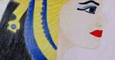 رسامة المنيا تظهر موهبتها بلوحات وأعمال فنية متميزة  