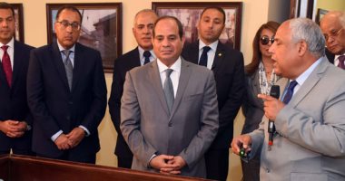الرئيس السيسي يستمع لشرح تفصيلى عن مشروع قناطر أسيوط الجديدة
