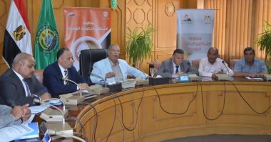محافظ الإسماعيلية يشهد ورشة العمل التدريبية للعاملين بالبوابة الإلكترونية لمنظومة الشكاوى