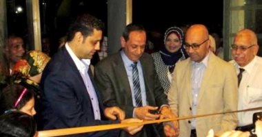 صور.. افتتاح معرض الكتاب الأول بقصر ثقافة السويس