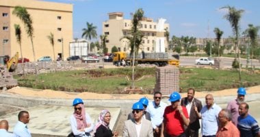 رئيس جامعة كفرالشيخ يتابع تجهيزات أسبوع شباب الجامعات