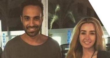 أحمد فهمى بـ"يقلش" على هنا الزاهد بصورة حصان 