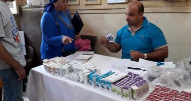 القومى للمرأة بالمنيا ينظم قافلة للعيون ويوزع لحوم بالقرى الاكثر احتياجا