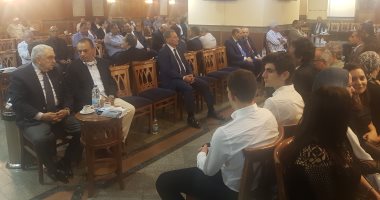 وزير الخارجية ومصطفى الفقى وعدد من الدبلوماسيين فى عزاء السفير على النجارى