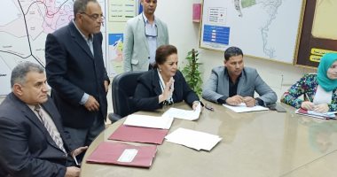 فيديو.. محافظ البحيرة تستجيب لطلبات 35 مواطنا فى اللقاء الأسبوعى للمواطنين