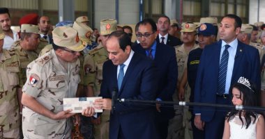 صور.. السيسى: مجمع مصانع إنتاج الأسمنت والرخام جزء من الدولة وليس منفصلا عنها