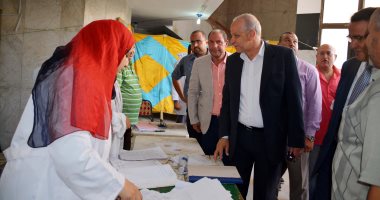 محافظ القليوبية يتفقد القافلة الطبية بنادى المؤسسة العمالية بشبرا الخيمة