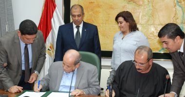 الزراعة تتعاقد على شراء الذرة من المزارعين لصالح منتجى الدواجن