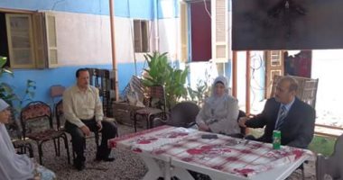 تدوير المخلفات المنزلية فى قافلة إرشادية بجامعة المنوفية 