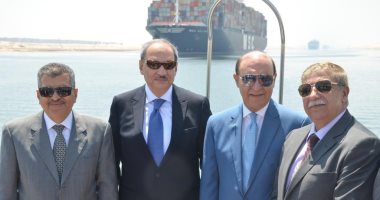 صور.. محافظ الإسماعيلية ومهاب مميش يستقبلان النائب العام فى قناة السويس