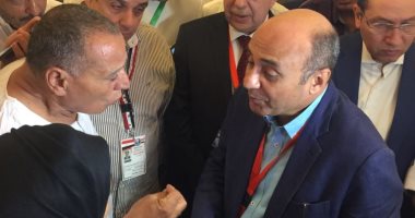 صور.. رئيس بعثة الحج المصرية يزور أسر شهداء الشرطة بمقار إقامتهم بمكة 