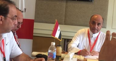 رئيس بعثة الحج يجتمع مع مسئولى الصحة لمناقشة استعدادات تفويج الحجاج