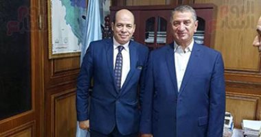 محافظ كفر الشيخ يشكل لجنة لبدء استغلال 55 ألف فدان لإقامة 25 مشروعا استثماريا