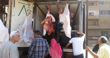 صور.. مدير أمن الجيزة يتفقد منافذ أمان لتوفير السلع ومواجهة التلاعب فى الأسعار