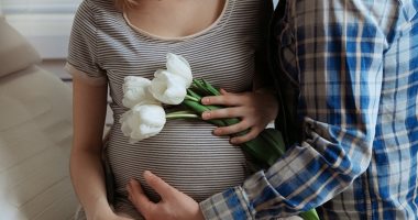 تعرض المرأة الحامل للمبيدات الحشرية يصيب الطفل بالتوحد لهذه الأسباب