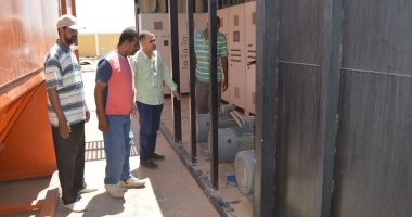 صور .. رئيس مركز الخارجة يتفقد محطات المياه استعدادا للعيد