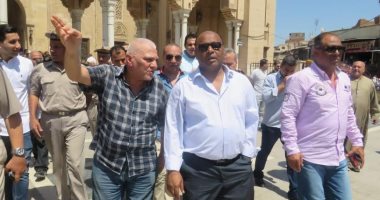 مدير أمن الغربية يتفقد خدمات تأمين مسجد السيد البدوى بطنطا
