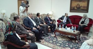وفد عراقي يزور جامعة النهضة لبحث التعاون العلمى