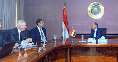 وزير التجارة يبحث مع جمعية "قطن مصر" الترويج لشعار القطن المصرى وحمايته