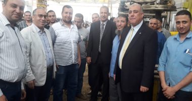 رئيس مترو الأنفاق يتفقد ورشة صيانة قطارات الخط الأول