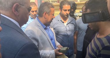 فيديو.. ضبط عاطل وربة منزل لاتهامهما بحيازة مخدر الحشيش بالجيزة 
