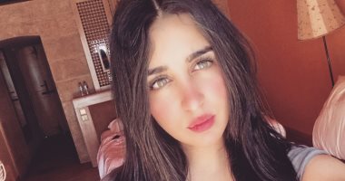 بعد انتهاء "أبواب الشك".. جيهان خليل تستمع بإجازة الصيف فى دهب (صور)
