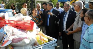 صور.. قبل عيد الأضحى بساعات .."التموين" تشن حملات على الأسواق لضبط المتلاعبين فى المنتجات.. التحفظ على 3 أطنان  لحوم غير صالحة للاستهلاك الآدمى بشبرا الخيمة..  وتوعية المواطنين بأشكال الأختام لمعرفة اللحوم