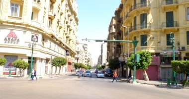 شوارع القاهرة خالية وسكانها بالحدائق والمتنزهات
