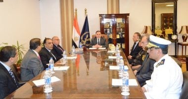 وزير الداخلية يجتمع بقيادات أمن الإسكندرية لتأمين احتفالات عيد الأضحى