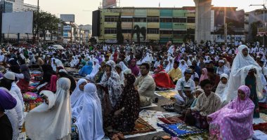 المسلمون فى كوريا يحتفلون بعيد الفطر بأداء صلاة العيد بمسجد سول